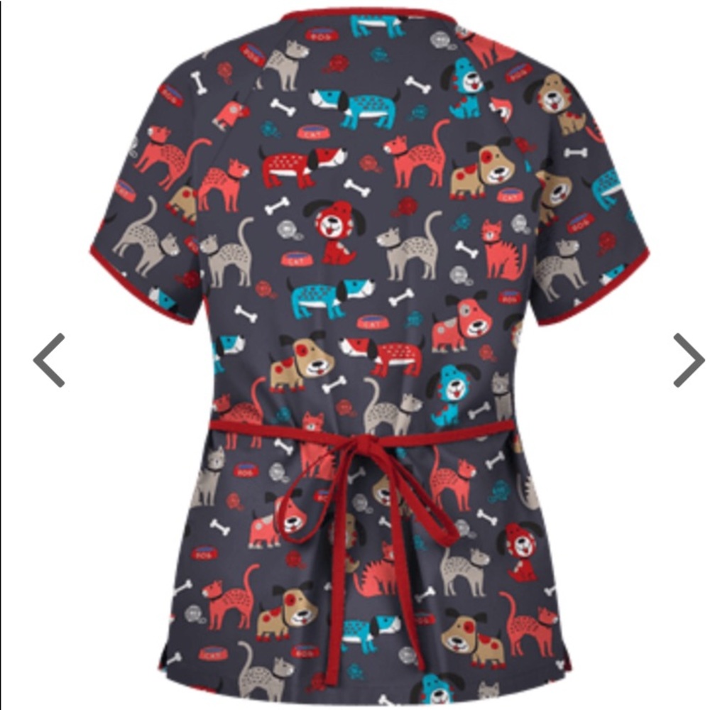 Scrub top - Picture 2 of 3